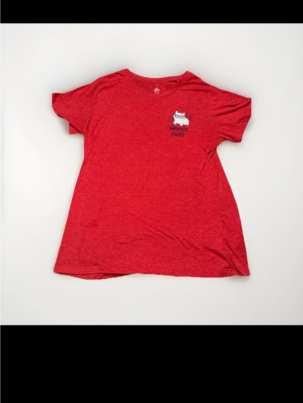 Women’s' Red 'Summer Vibes' Graphic Tee